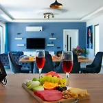 Βίλα Yesilkoey 2 Bedroom Secluded With Private Pool Hot Tub