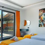 Yesilkoey 2 Bedroom Secluded With Private Pool Hot Tub Καλκάν