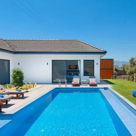 Βίλα Yesilkoey 2 Bedroom Secluded With Private Pool Hot Tub *
