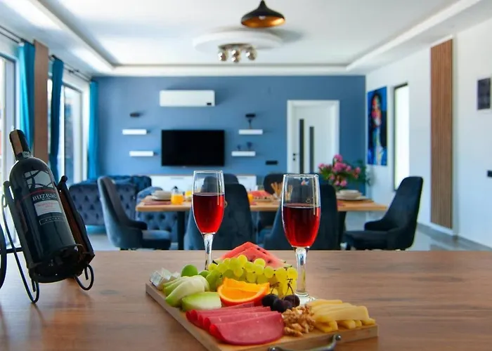 别墅 Yesilkoey 2 Bedroom Secluded With Private Pool Hot Tub