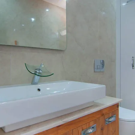 别墅 Yesilkoey 2 Bedroom Secluded With Private Pool Hot Tub *